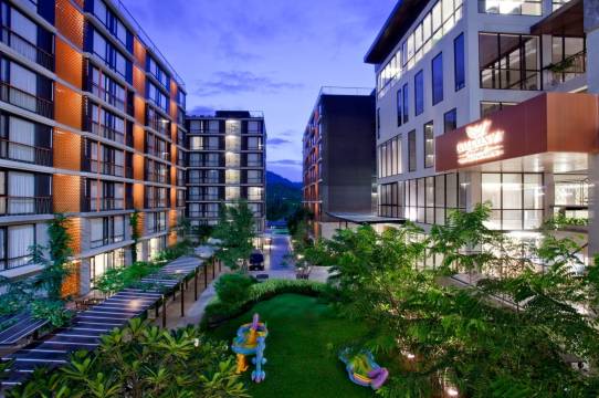 是拉差阳台庭院公寓式酒店及服务式公寓(Balcony Courtyard Sriracha Hotel & Serviced Apartments)