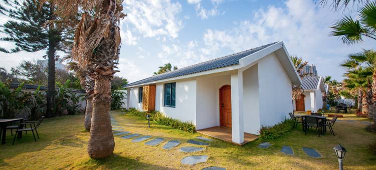 默|Holiday Villa・180°观海度假民宿(湄洲岛莲池澳沙滩景区店)图片