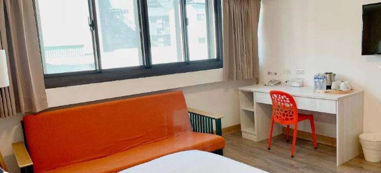 明通行商旅图片