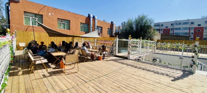 冈仁波齐青年旅舍(六星街店)图片