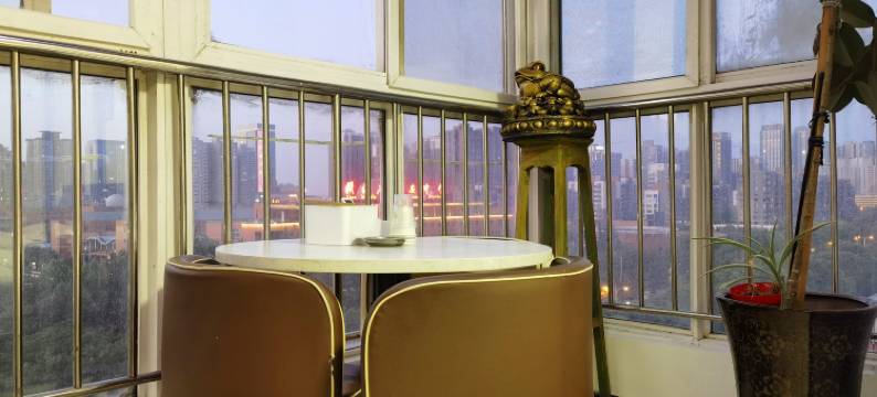 三秦青年公寓(文景路店)图片