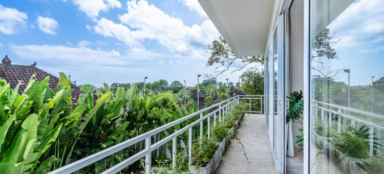 Eleven villa - Tropical 3BR Canggu Stay w Pool, Balcony & Office图片