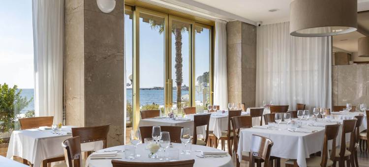 戴安诺码头宫殿 B&B 酒店(B&B Hotel Diano Marina Palace)图片