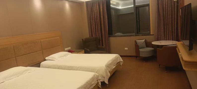 武汉隆程酒店(积玉桥地铁站店)图片