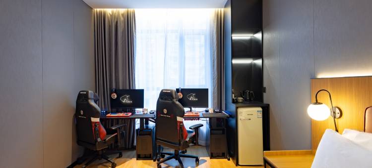 YUNIK电竞酒店(上海九院斜土东路店)图片