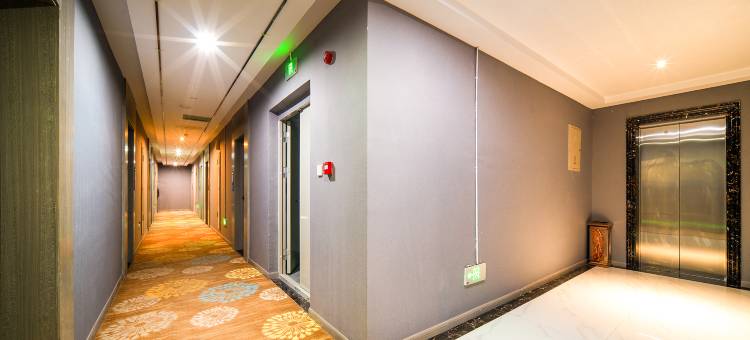 海西耀翔品质酒店(翡翠商业步行街店)图片