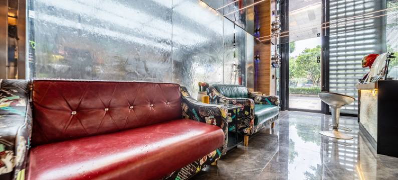 镇江滚石酒店图片