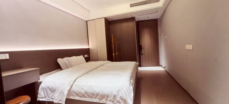 大隐花舍民宿(大润发人民医院东城院区店)图片