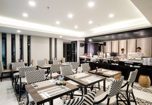 De Chai Oriental NimmanHotel Overview