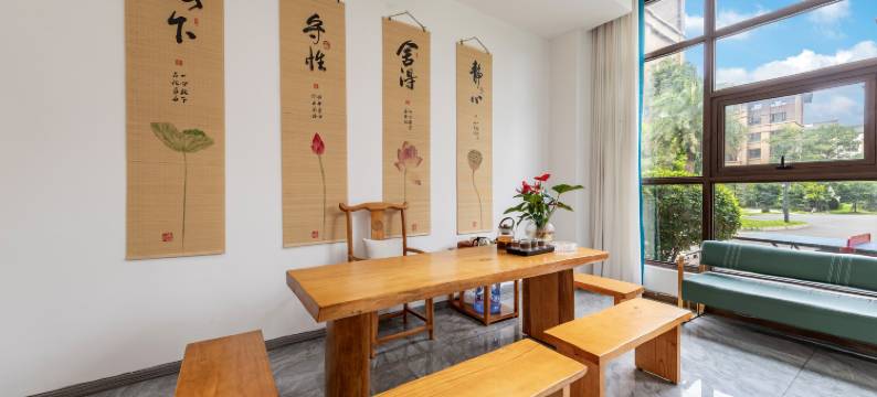 峨眉山钰扁鹊酒店(峨眉山高铁站报国寺店)图片