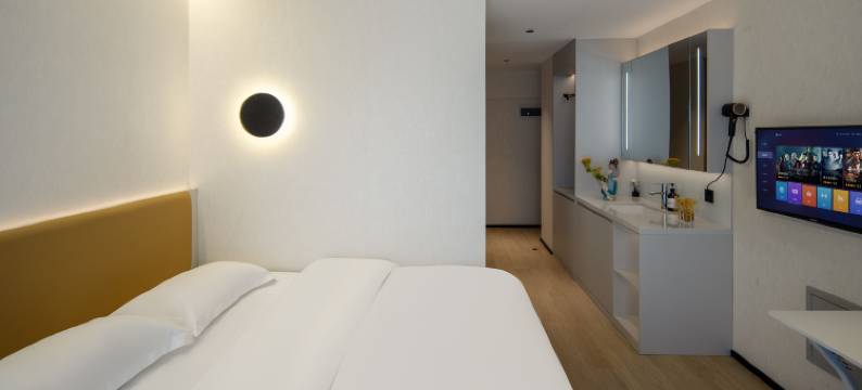 芳菲苑民宿(赤峰红山万达广场店)图片