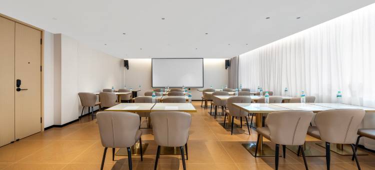 城市印象智能酒店(保定火车站店)图片