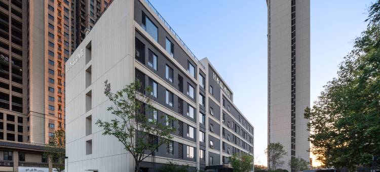 H水晶酒店(西安西二环白家口地铁站店)图片