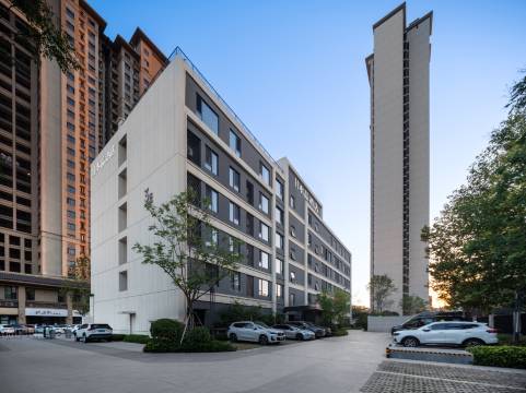 H水晶酒店(西安西二环白家口地铁站店)图片