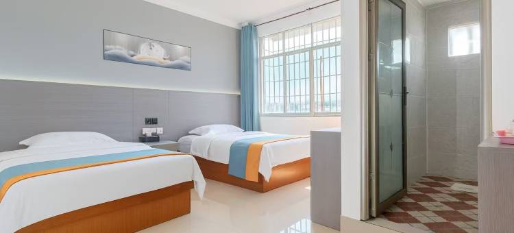 来宾鑫湖商务酒店(来宾北站政和步行街店)图片