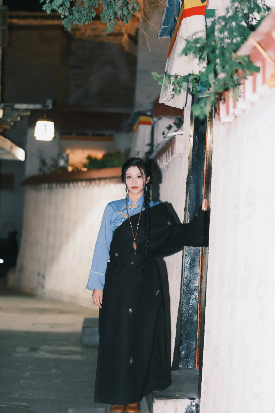 拉萨春秋富氧酒店(布达拉宫八廓街店)图片