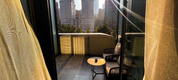 重庆洪崖洞MUSTEL木文缇酒店(解放碑店)图片