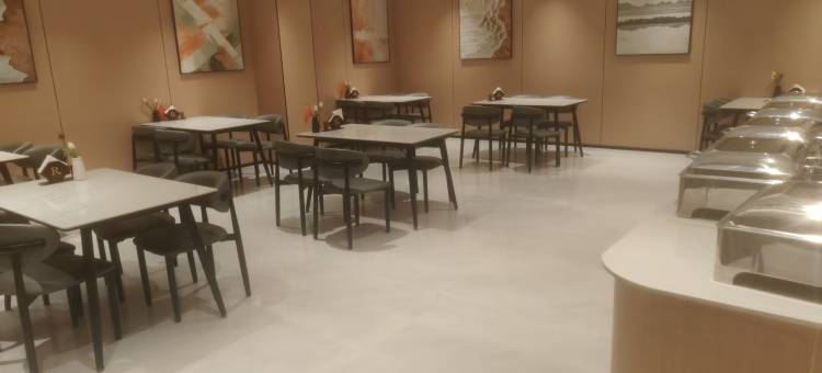 轻住·悦享酒店(成都火车北站地铁站金牛万达广场店)图片