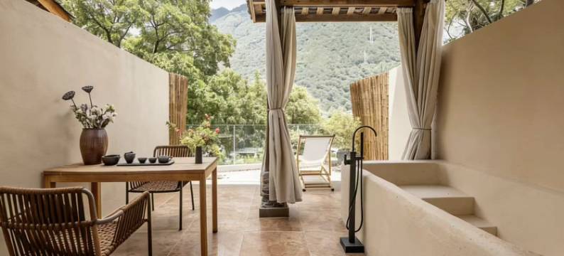 海螺沟一溪云·温泉民宿(磨西古镇店)图片