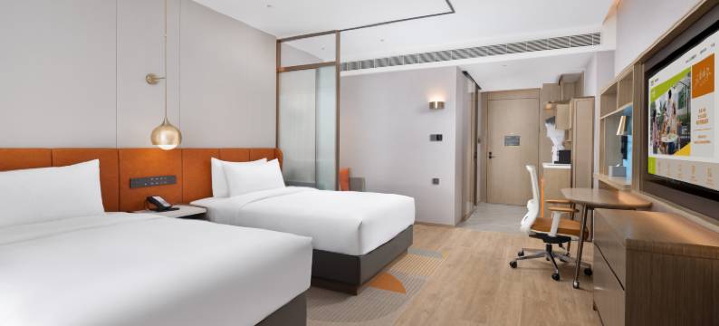 长白山高铁站温泉希尔顿惠庭酒店图片