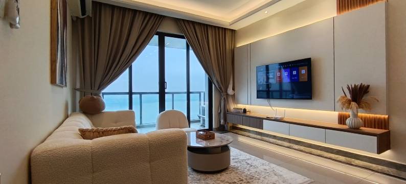 RNF Princess Luxe Royale 3BR 6pax Bathtub图片