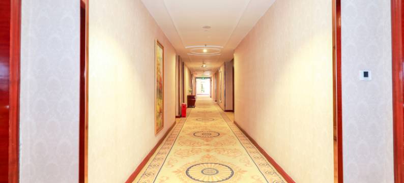 享寓天下影院酒店(东莞石碣卓越弥敦道店)图片