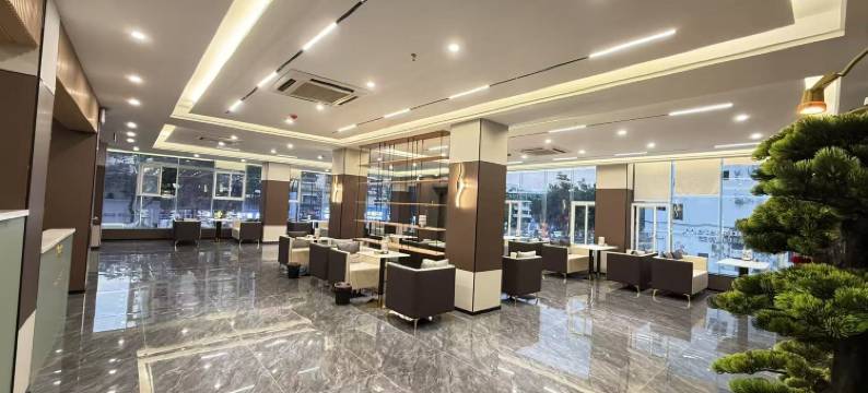 米兰春天酒店图片