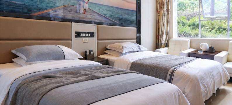 辰溪边城假日酒店图片