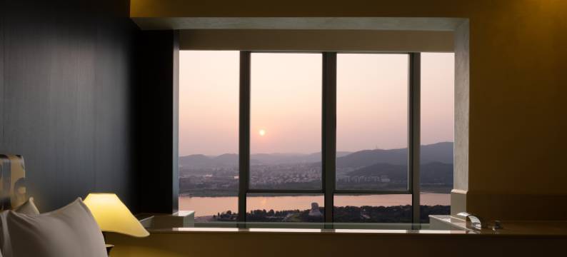 隅见・栖岸民宿(长沙五一恰同学少年广场地铁站店)图片