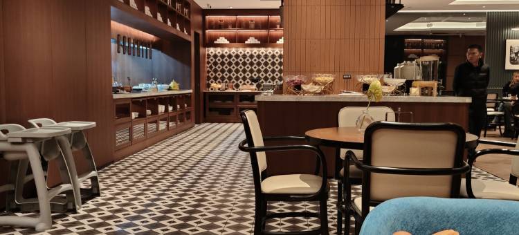 伊宁开发区美仑酒店(万容广场店)图片