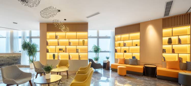 重庆杨家坪步行街建国铂萃酒店图片