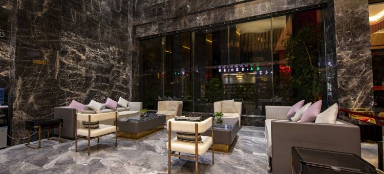 凌云壮志凌云国际大酒店(纳灵河谷景区店)图片