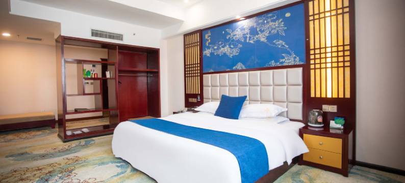 昭通富凰大酒店(昭通古城店)图片