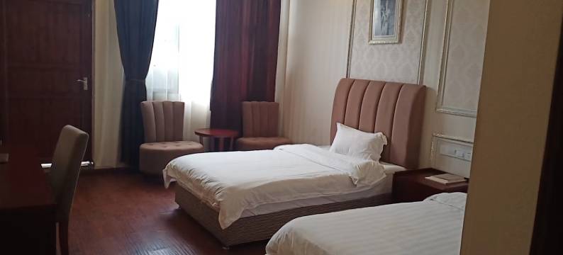 屏山聚贤山庄图片