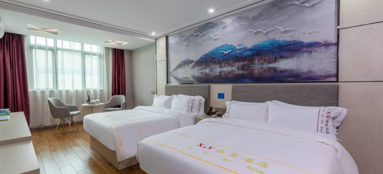 荣耀电竞酒店(长安轻轨站店)图片