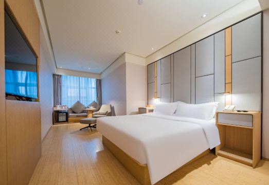 JI Hotel (Chengdu Tianfu Square) Hotel Overview