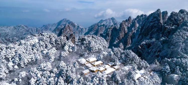 雲亼·曙光里图片