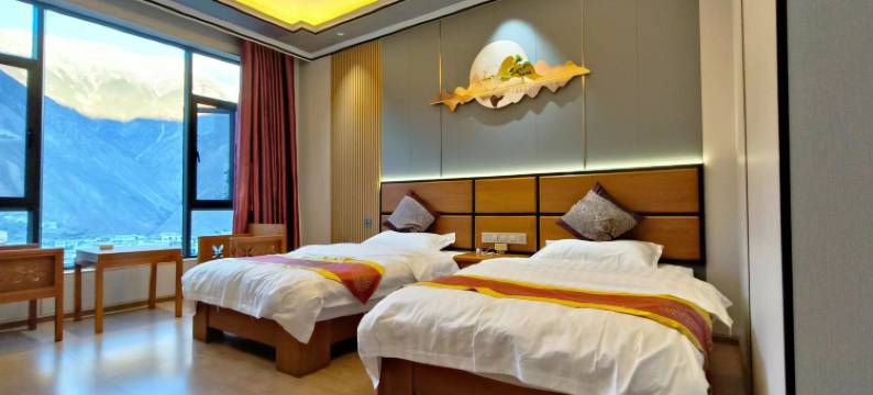 盐井147观景酒店图片