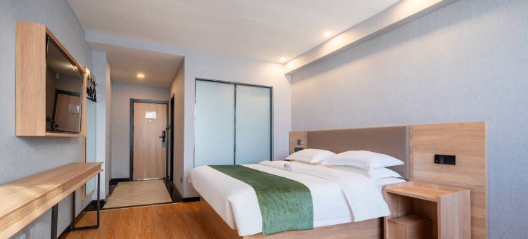 格林豪泰智选酒店(沂水天使花苑店)图片