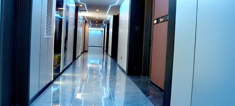 BINGO宾菓电竞酒店(鄂州职业大学店)图片