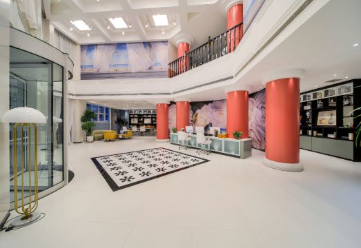 Huaqian Mingyue Hotel (Zhengzhou Xinzheng Zijing Mountain South Road Branch) Hotel Overview