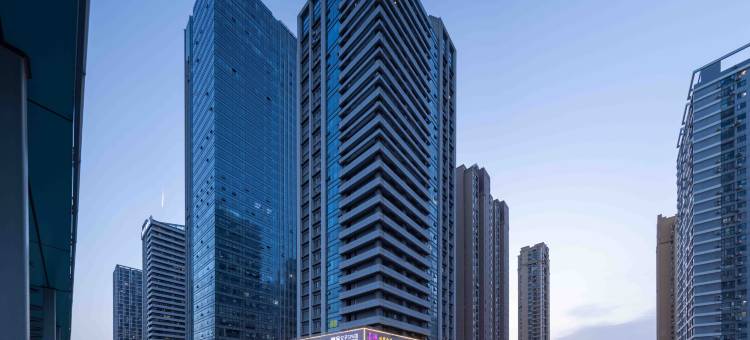 EHA丨赛博萤火电竞酒店(武汉国博中心四新北路店)图片