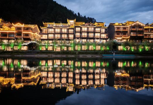 Lotus Cymbidium Sinense Zen Art River View Hotel Hotel Overview