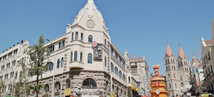 邂逅·暖里轻智能酒店(青岛栈桥天主教堂店)图片
