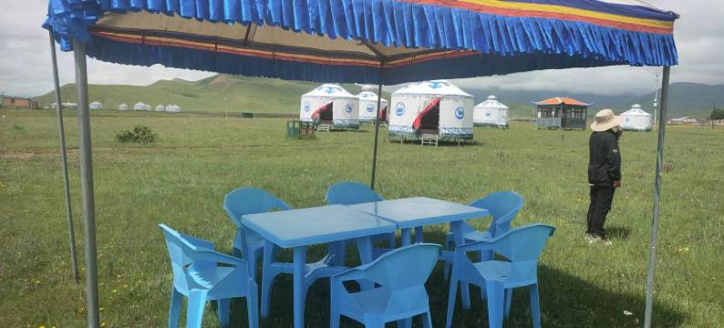 桑科大草原日月欢聚民宿图片