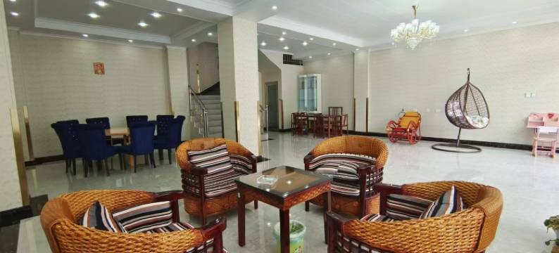 康定米吉卓朵民宿图片