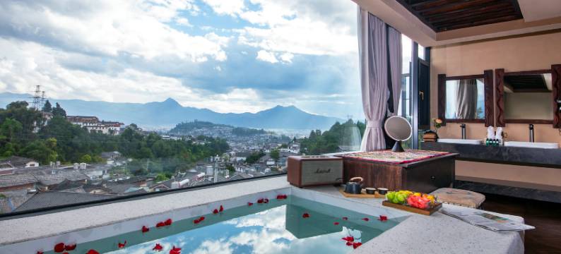 岚悦里·丽江琉璃宫360度极景恒温温泉馆图片