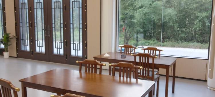 临溪听泉小院图片