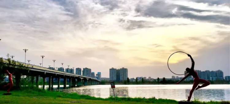 汉庭酒店(遂宁五彩缤纷湿地公园店)图片