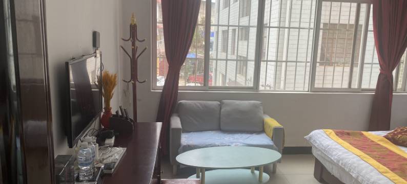 楚雄尚八方宾馆(彝人古镇店)图片